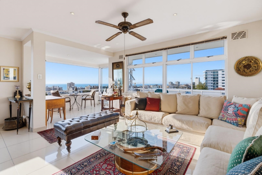 2 Bedroom Property for Sale in Sea Point Western Cape
